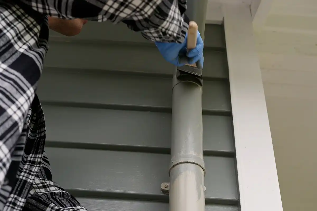 painting gutters and downpipes